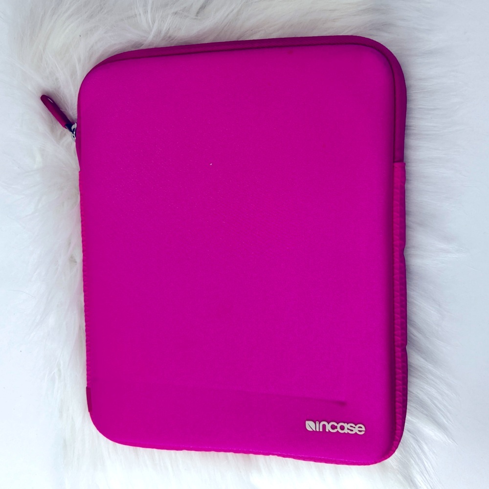 Incase IPad Zipup Padded Case